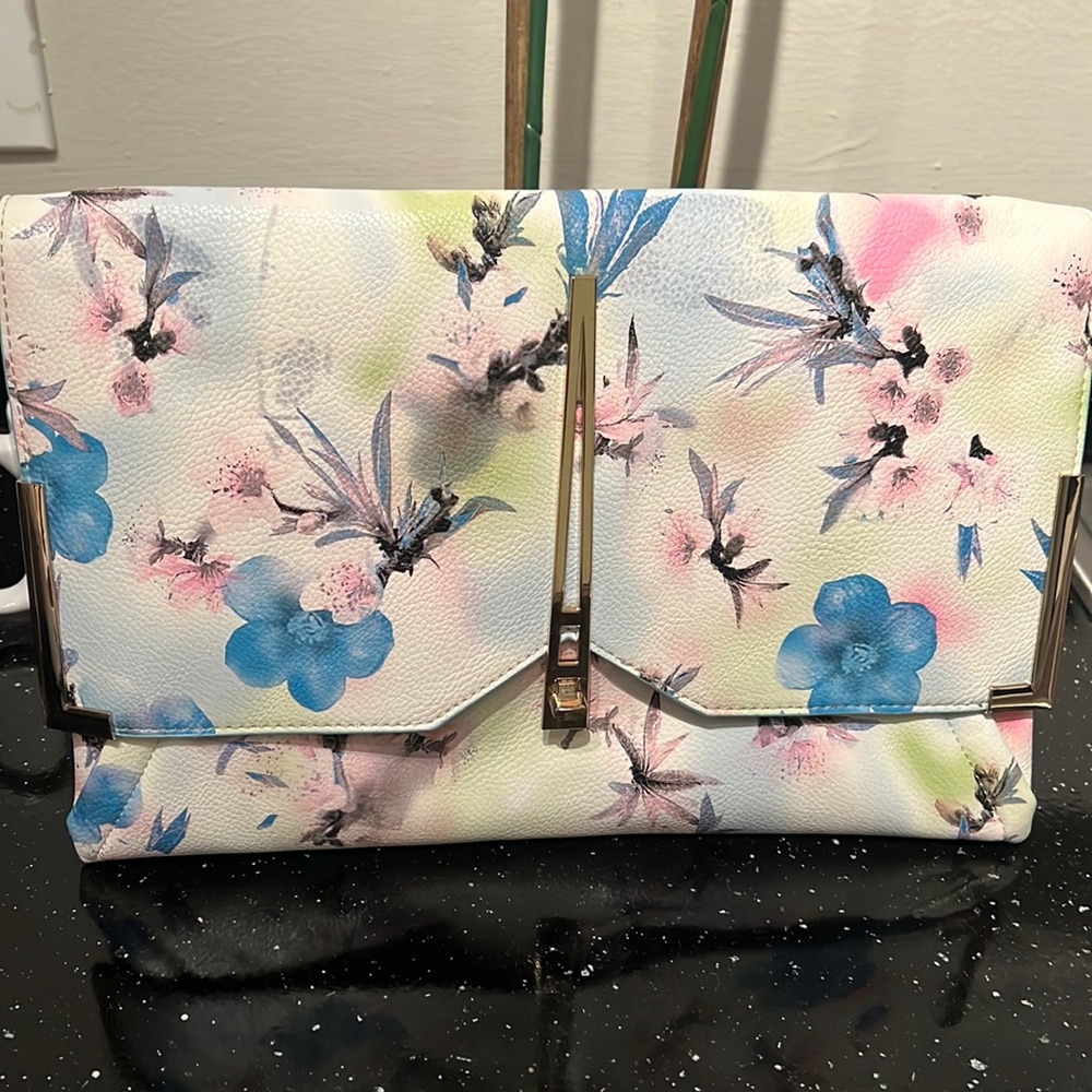 Multicolor Clutch